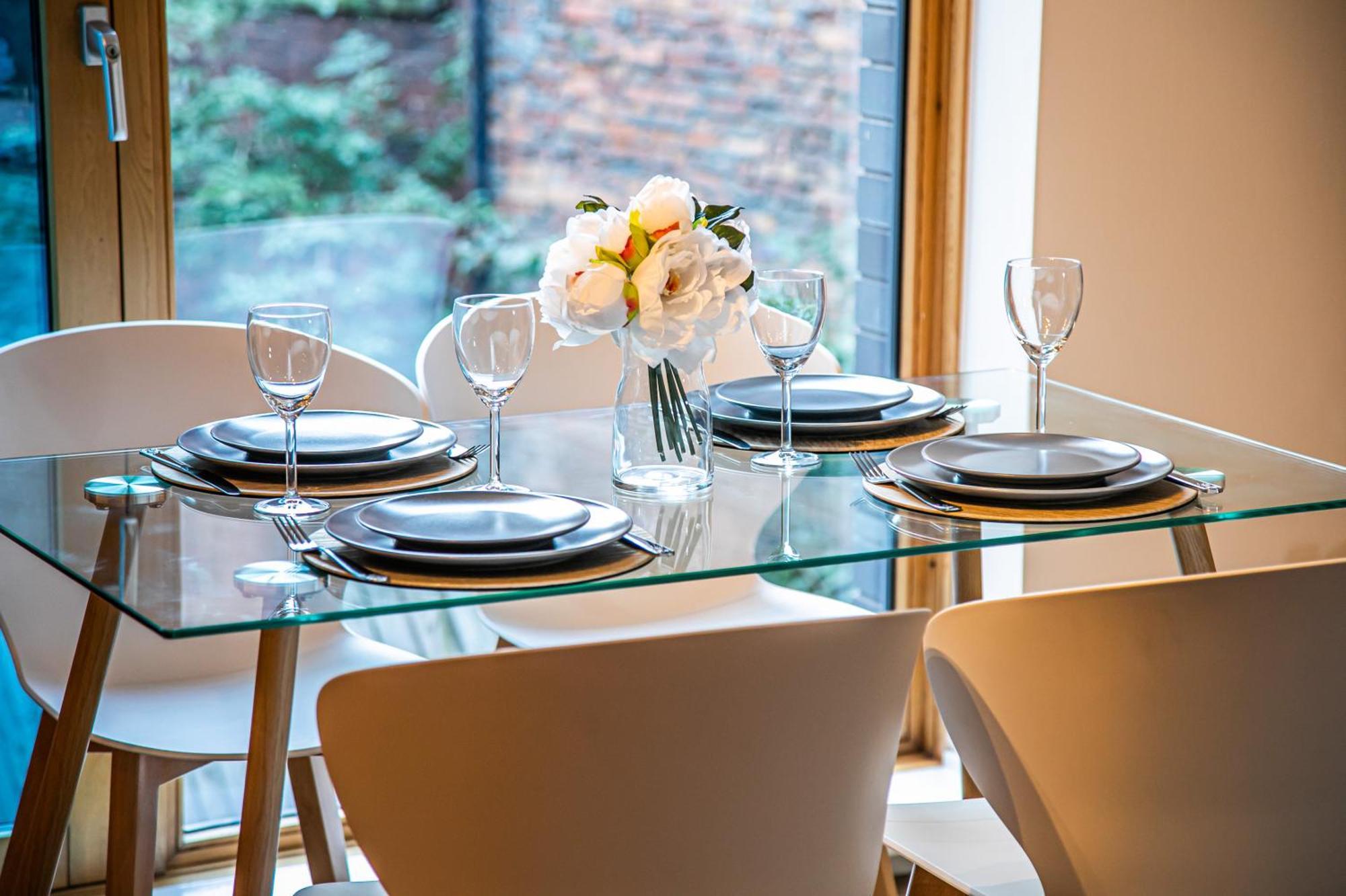 Stylish 2 Bed Apt 18 - City Centre, Free Parking, Espresso Machine & Netflix - Hosted By Stay Host Save Sheffield Luaran gambar
